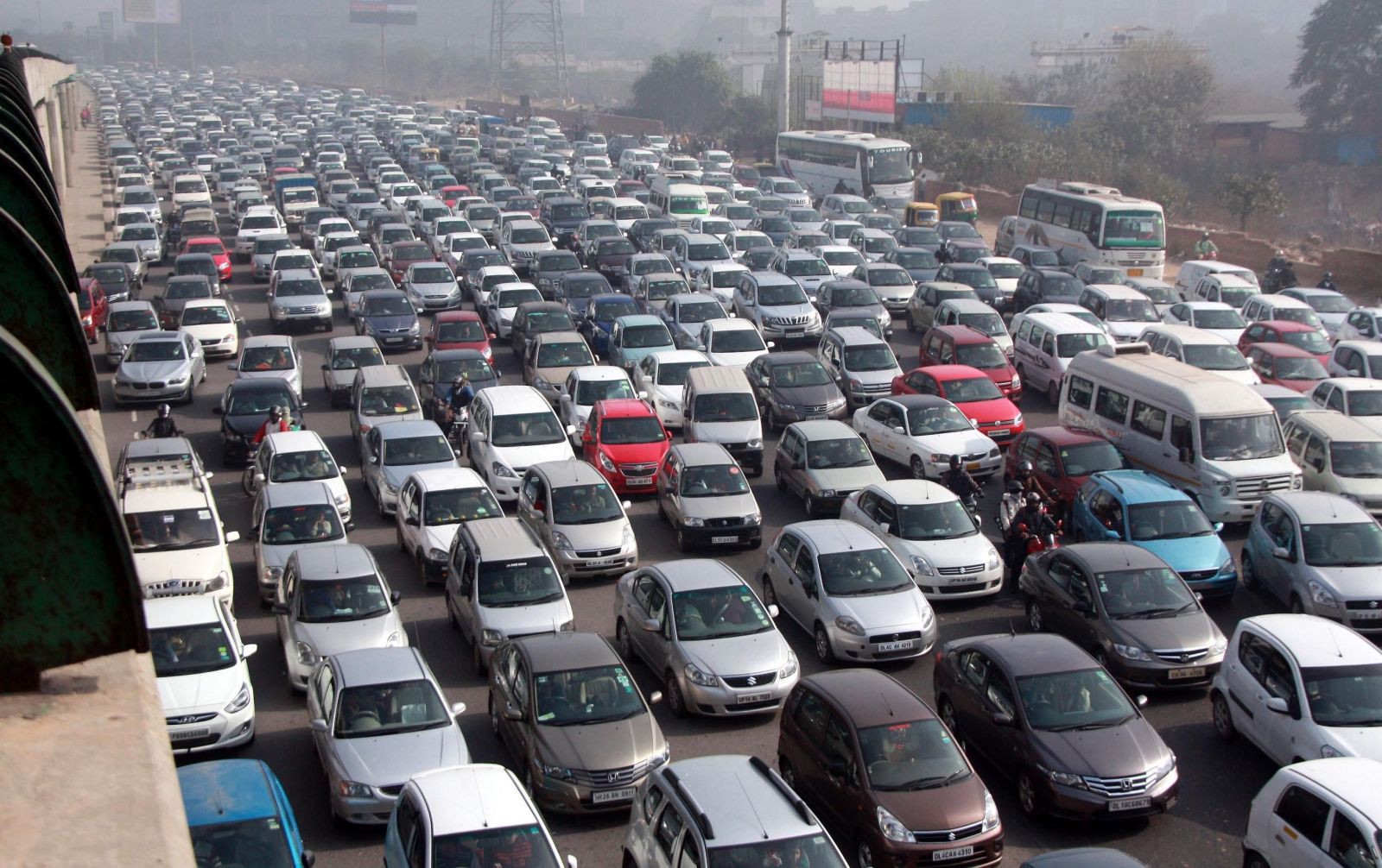 Traffic comes to a stand-still at Delhi-Gurgaon expressway in New Delhi on Feb.24, 2014. (Photo: IANS)