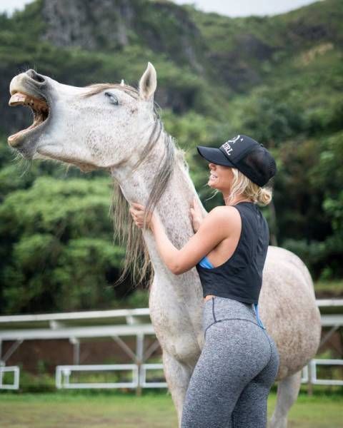for-some-reason-horse-always-got-this-excited-when-she-was-about-to-ride-him